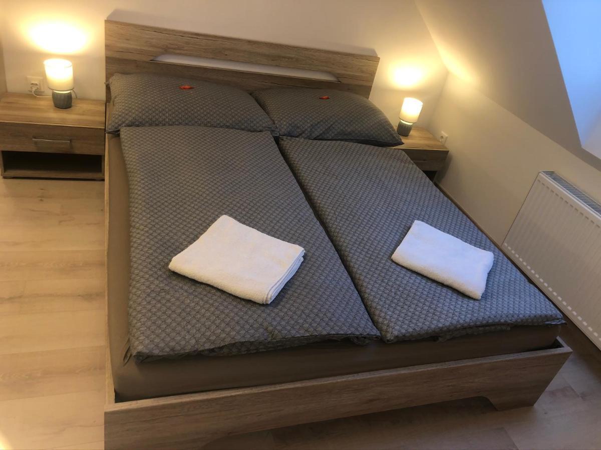 Diamond Apartman Debrecen Exterior foto